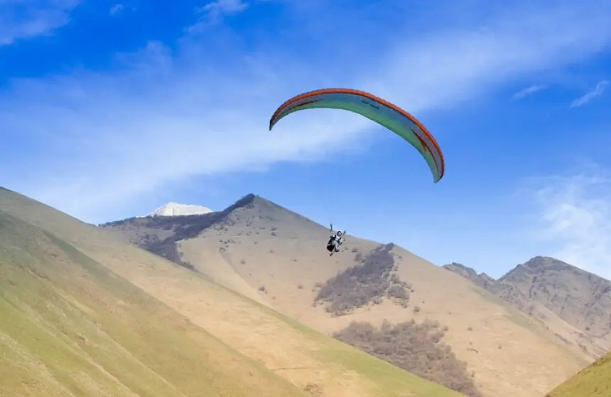 ladakh-paragliding