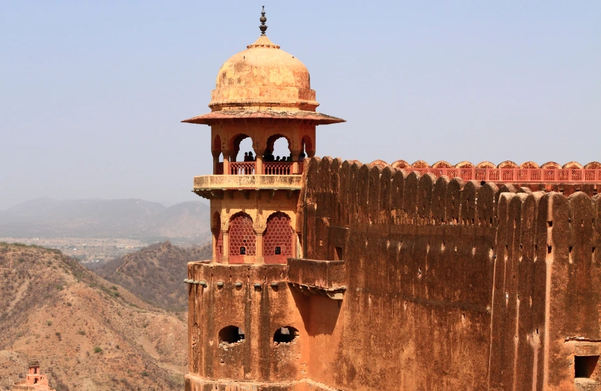the-jaigarh-fort-near-jaipur-is-one-of-the-most-spectacular-forts-in-india