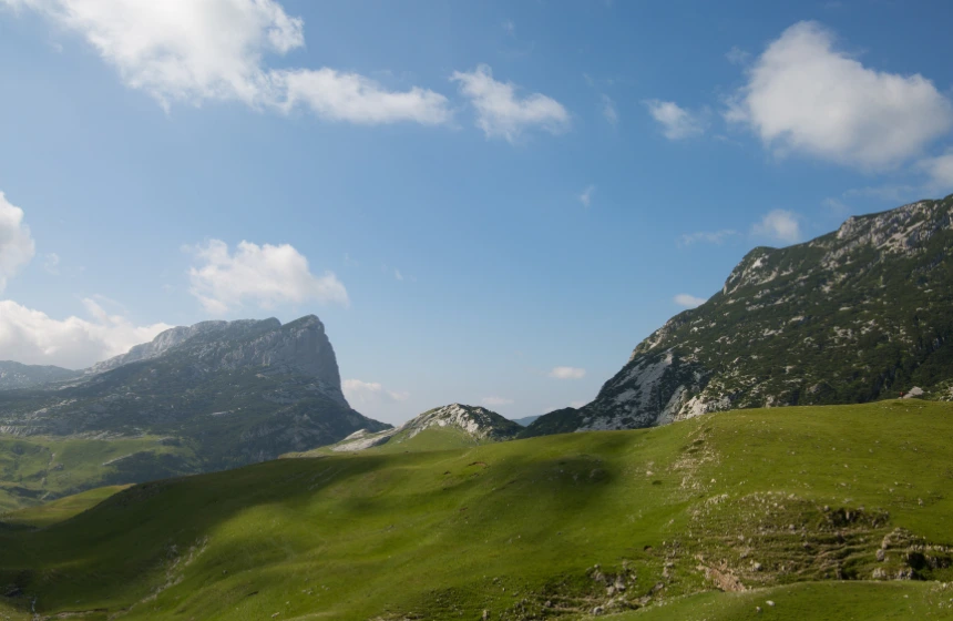 view-across-beautiful-lanscape-of-durmitor-national-park-montenegro