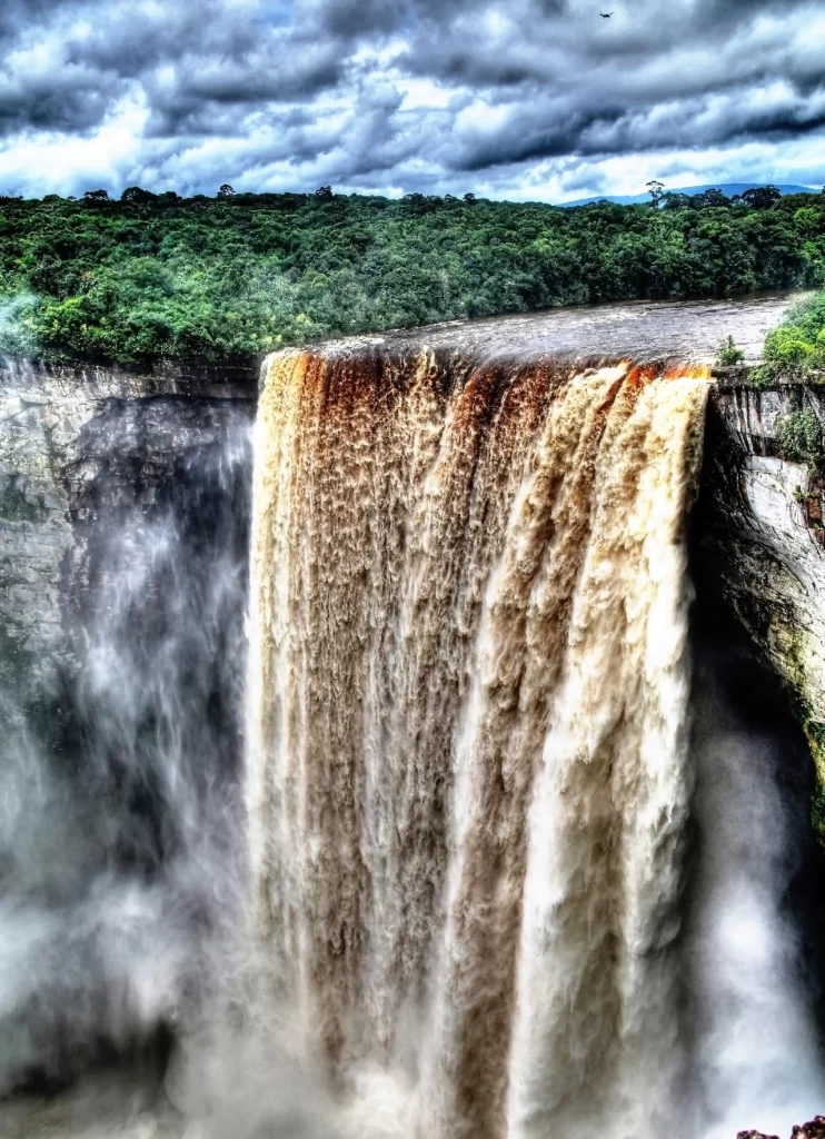 kaieteur-waterfall-potaro-river-guyana