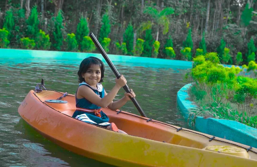 Thekkady tourism for kids & family- kerala summer tourism