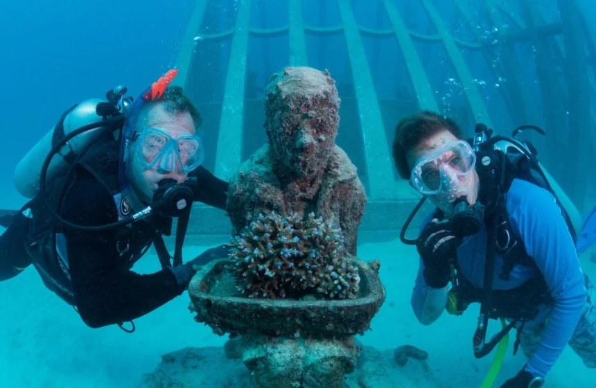 Underwater Tourism - Unimoni Travel & Holidays - Museum of Underwater Art (Moua), John Brewer Reef, Australia