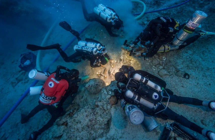 Underwater Tourism - Unimoni Travel & Holidays - The Antikythera Shipwreck