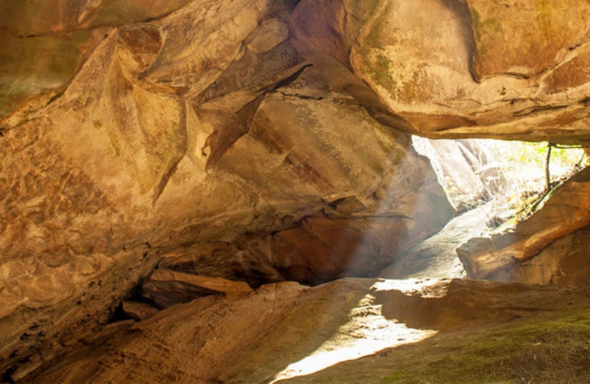 Edakkal Cave - Munnnar wayanad tourism with Unimoni Travel and holidays