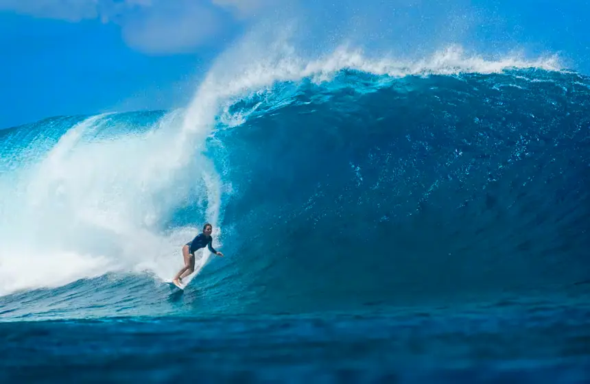 Fiji Surfing - Fiji Tourism with Unimoni Travel and Holidays