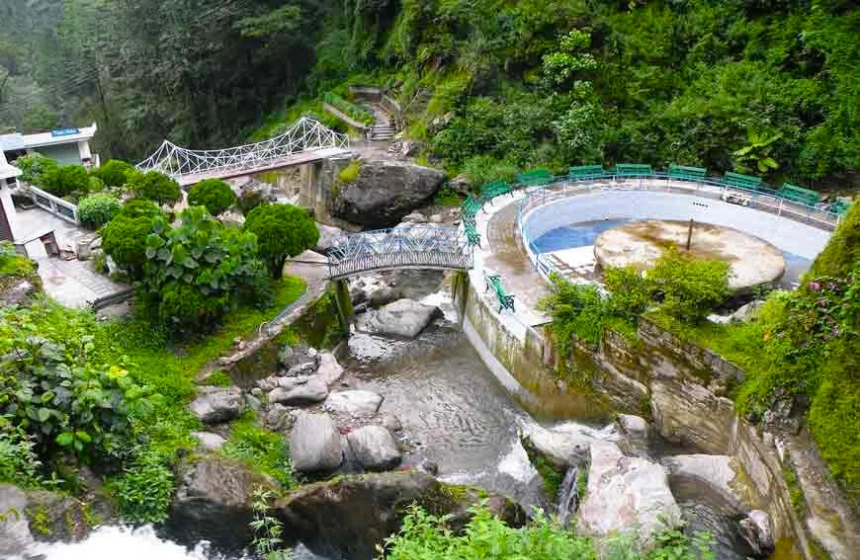 Barbotey Rock Garden - Darjeeling tourism with Unimoni Travel and holidays
