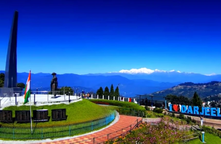 Batasia Loop - Darjeeling tourism with Unimoni Travel and holidays