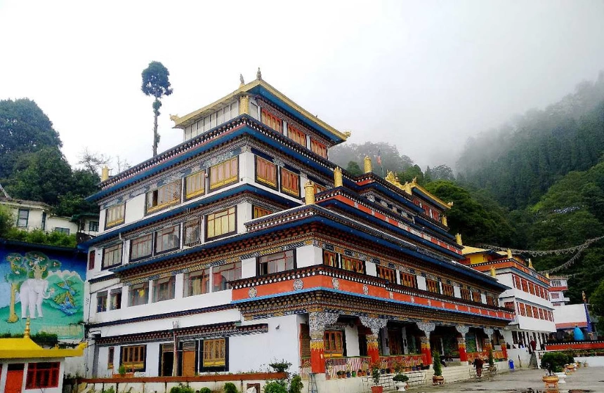 Dali Monastery Tourism - Unimoni Travel and Holidays