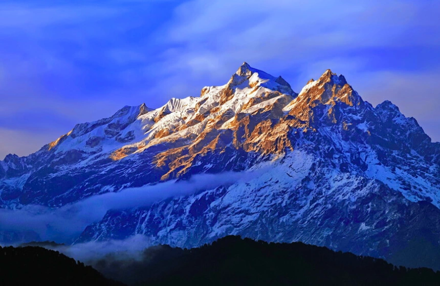 Kanchenjunga Mountain - Darjeeling tourism with Unimoni Travel and holidays