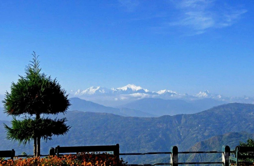 Observatory Hill Tourism - Unimoni Travel and Holidays