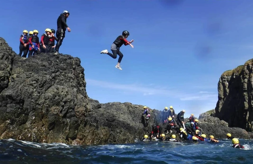 County Antrim - Ireland Cliff-jumping Tour Packge with Unimoni Travel & Holidays