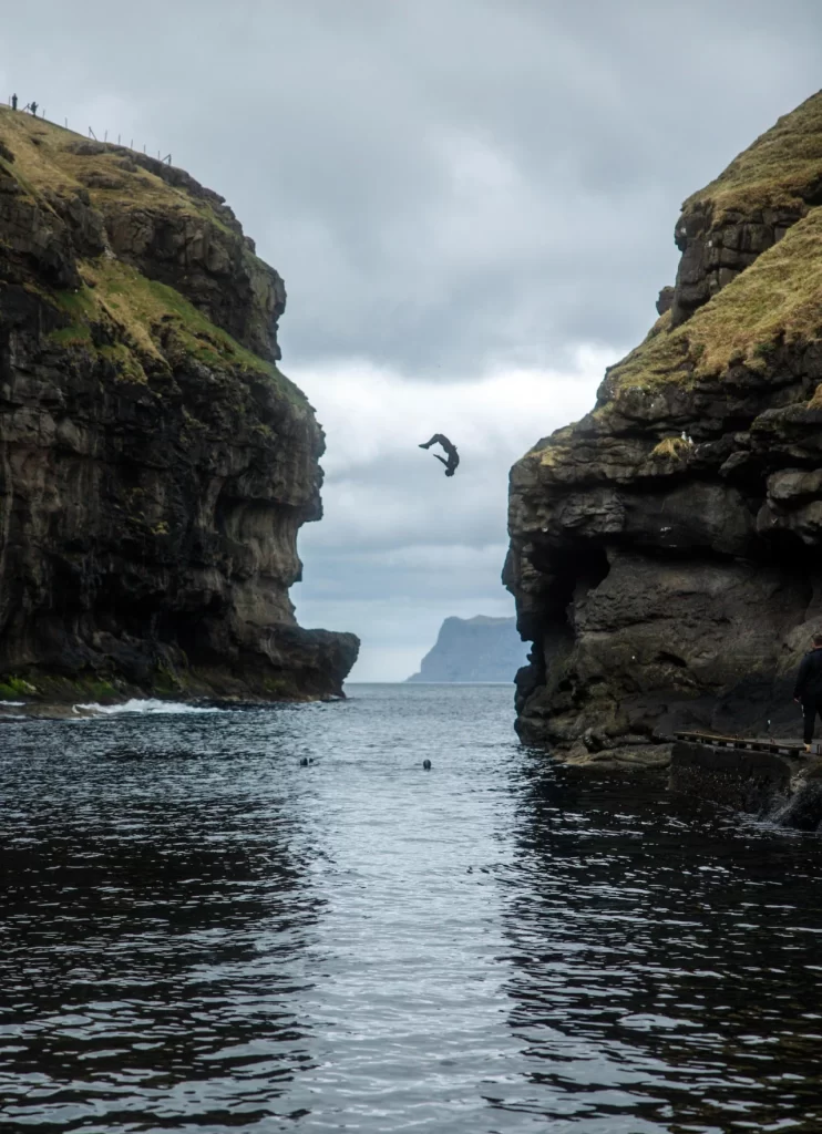 Ireland Cliff-jumping Tour Packge with Unimoni Travel