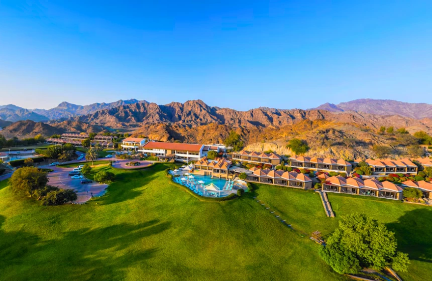 JA Hatta Fort Hotel - best stacations in dubai- Dubai tourism with unimoni travel and holidays